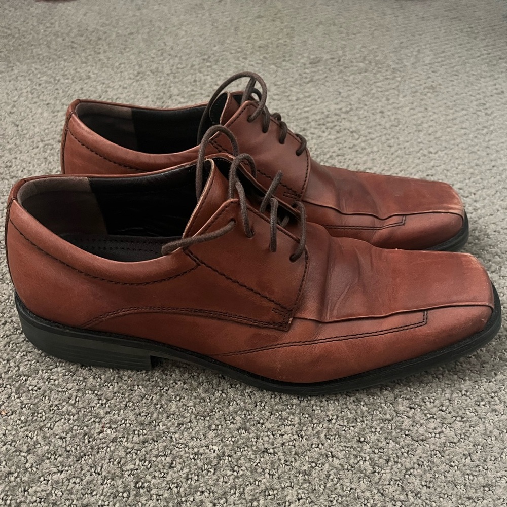 Johnston & Murphy reddish brown Leather Oxfords